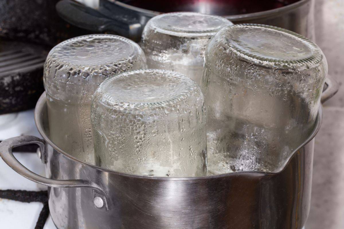 7 способов стерилизации банок — как сохранить домашние заготовки на зиму