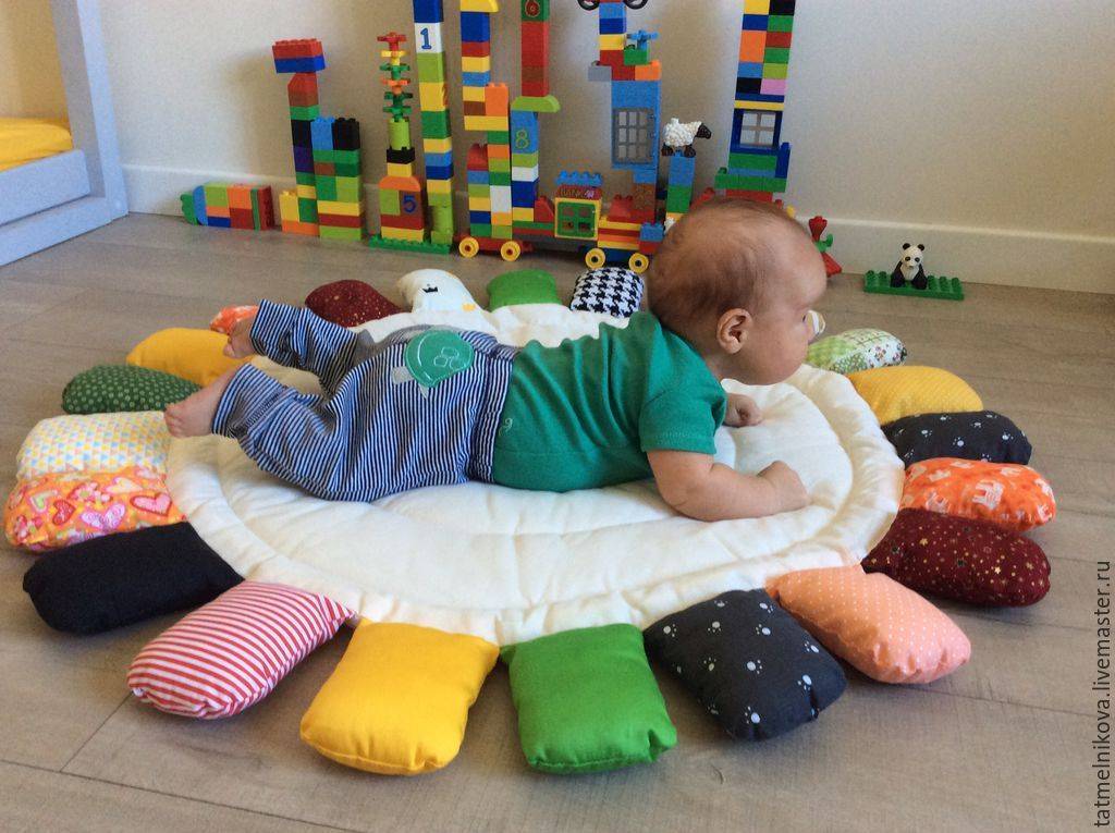 Развивающий коврик своими руками для детей от 0 лет