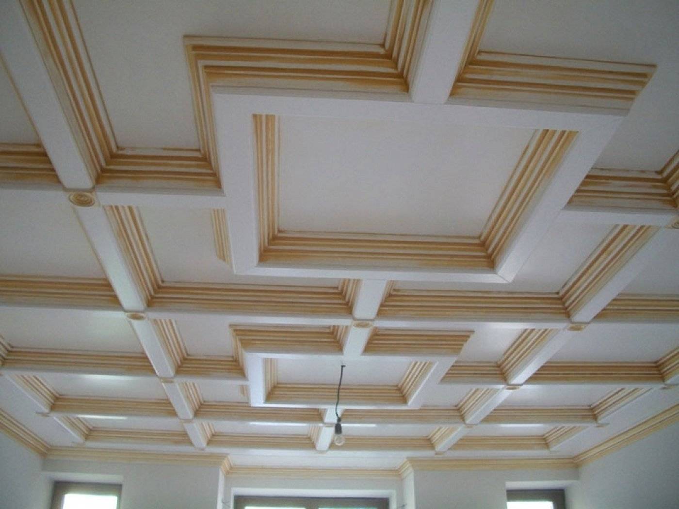Кессонный потолок из дерева – новинка интерьерного дизайна
