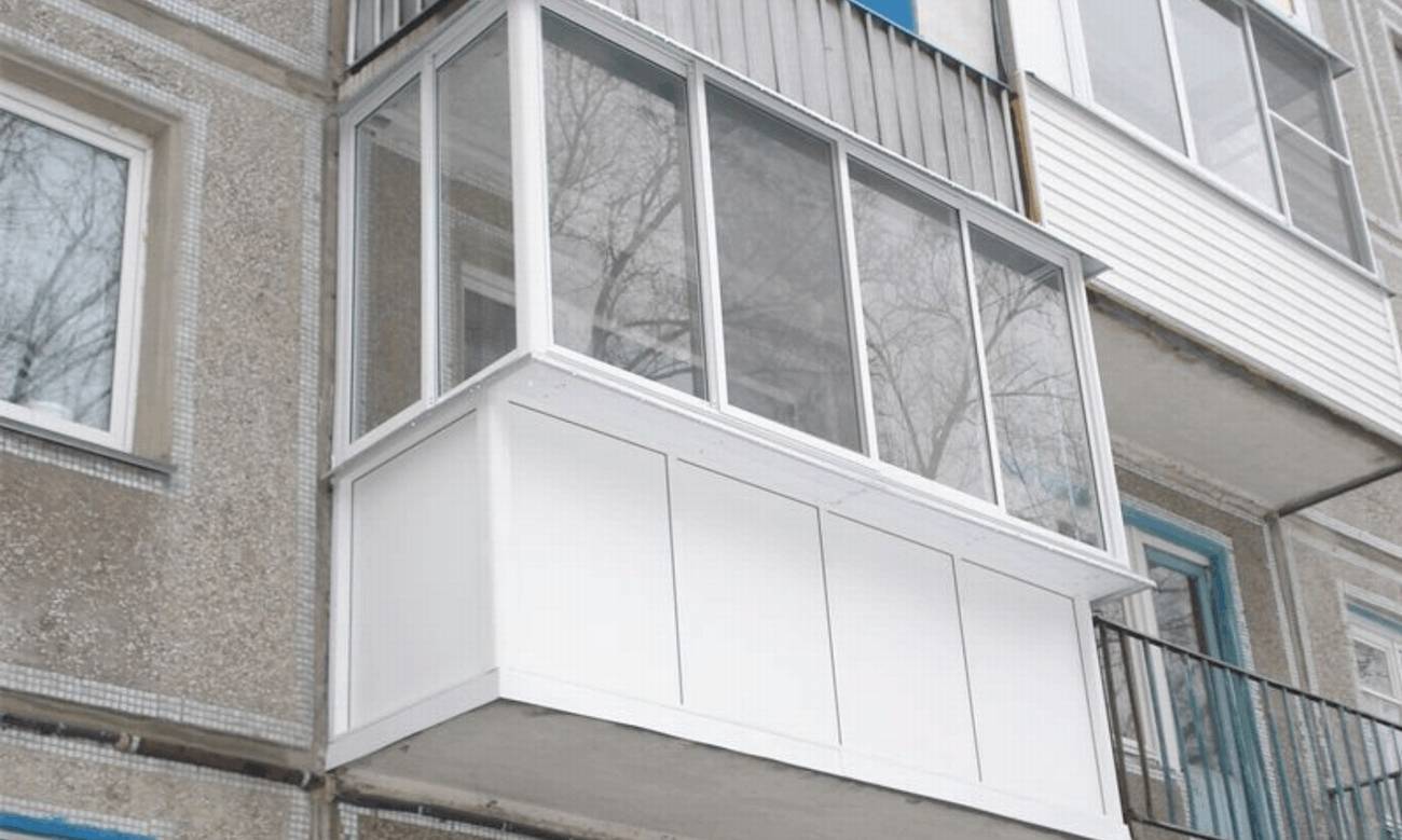 Как пристроить балкон на первом этаже: можно ли, как узаконить, разрешение, в хрущевке (фото)