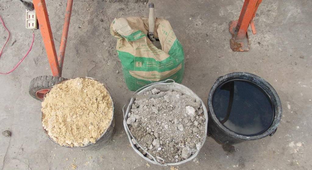 Пропорции бетона в лопатах для бетономешалки