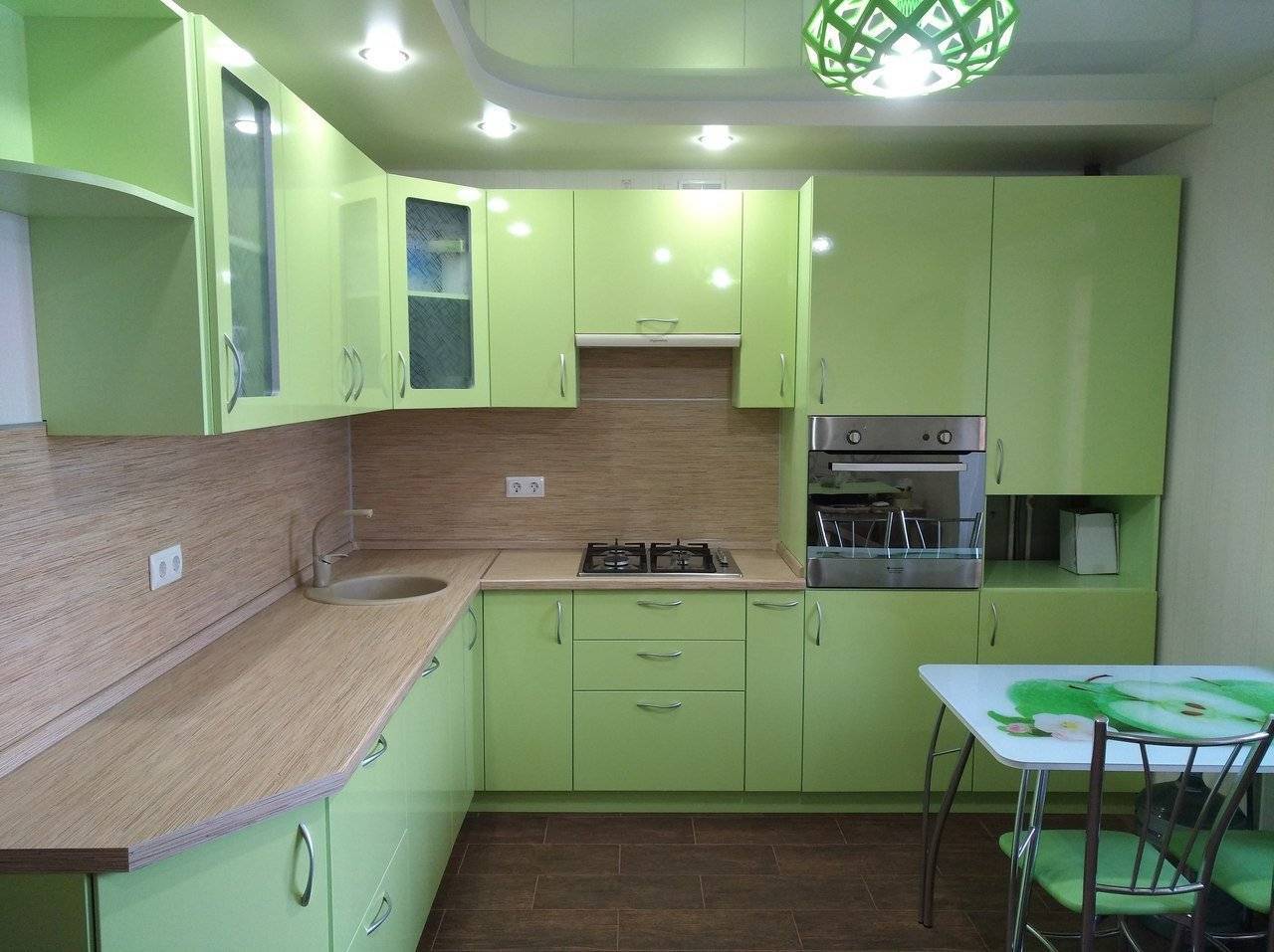 Оформление кухни в зеленом цвете