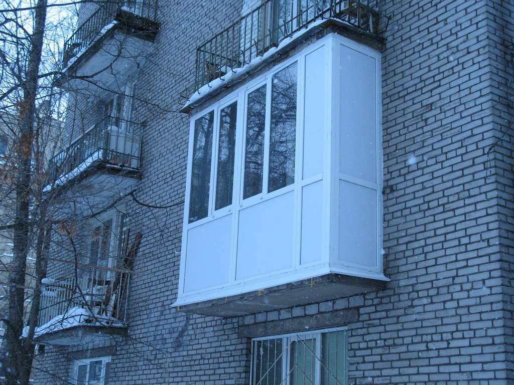 Остекление балкона в хрущевке – советы по выполнению работ