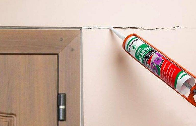Как заделать трещину на внутренней или наружной стене дома