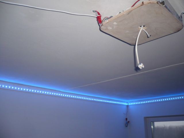 Как происходит установка светодиодных светильников в потолок – правила монтажа