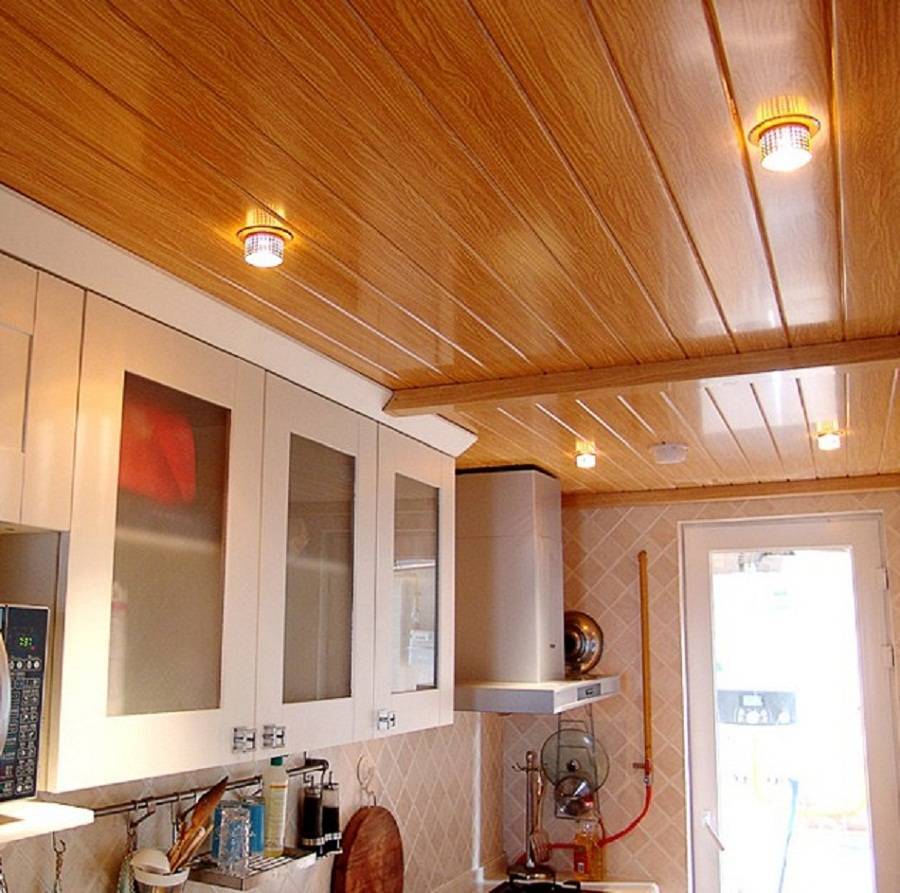 Пластиковый потолок на кухне: видео-инструкция по монтажу потолочного покрытия своими руками, фото