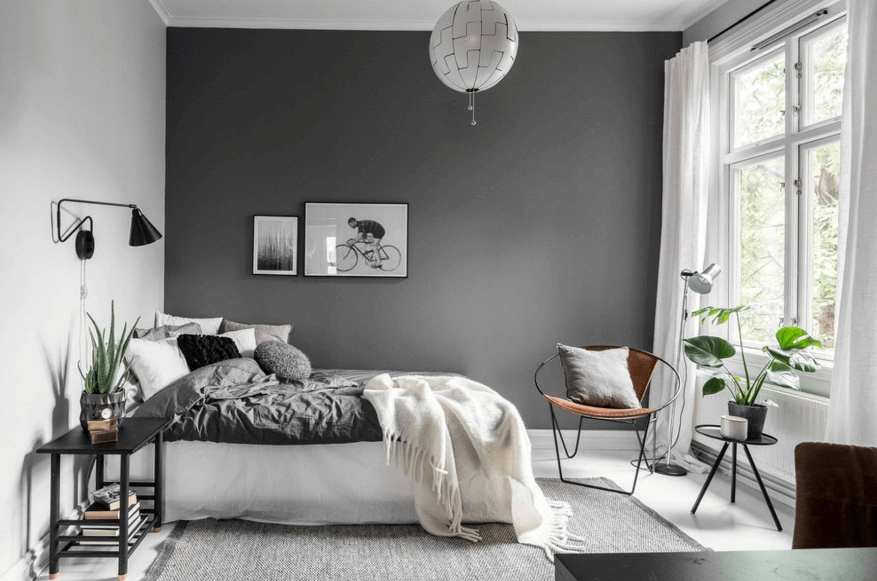 Диван серого цвета в интерьере: как сделать его украшением комнаты?