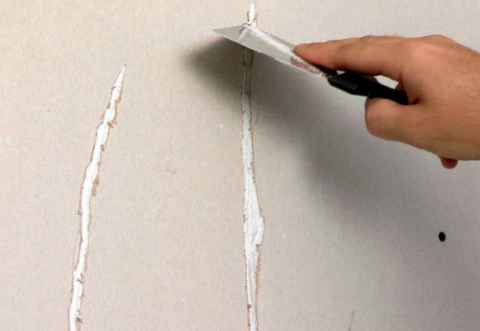 Как заделать щели в стене
как заделать щели в стене