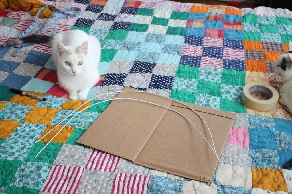 Домик для кошки своими руками из картонной коробки: пошаговая инструкция