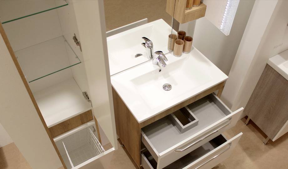 Встроенные шкафы в ванной комнате: советы по выбору