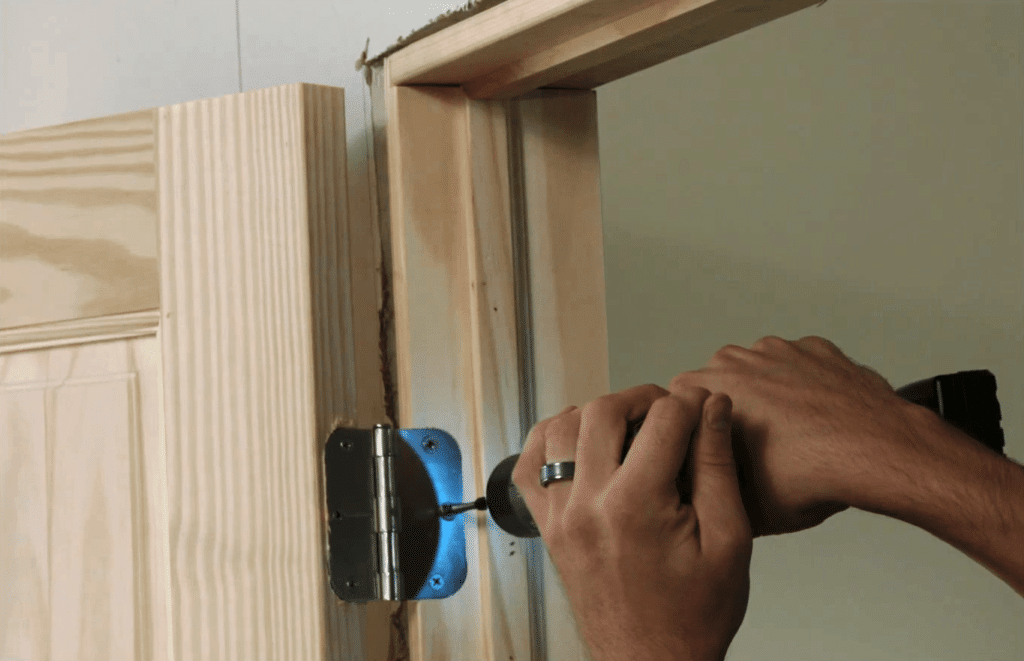Полный порядок монтажа межкомнатных дверей своими руками: пошаговая инструкция