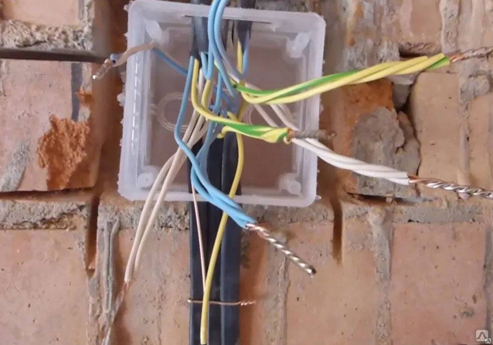 ➤ как соединить провода в распределительной коробке | мы строители ✔1