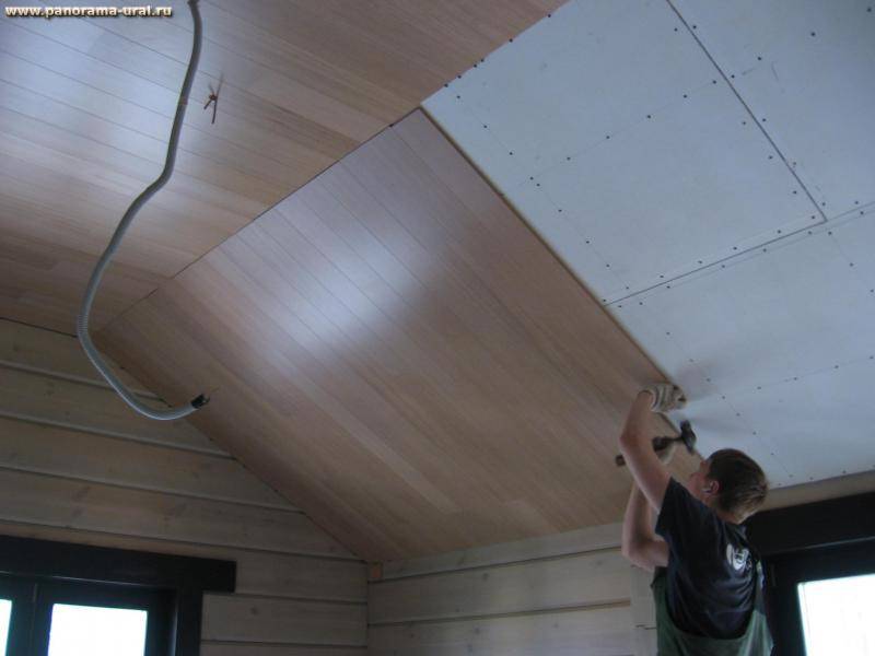 Ламинат на потолок - особенности и правила монтажа!