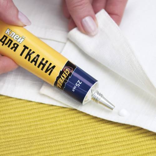 Клей для ткани — какую марку выбрать, как сделать своими руками