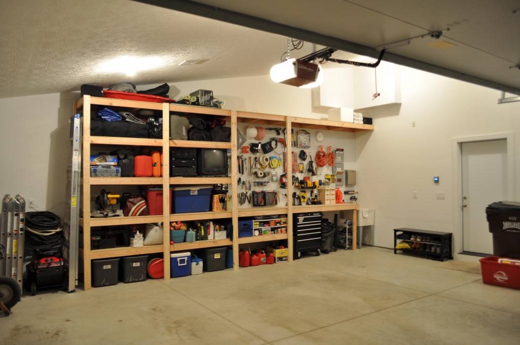 Обустройство, отделка гаража внутри: дизайны 6х4, планировка и балгоустройство, отделка красивого гаража в частном доме
 - 33 фото