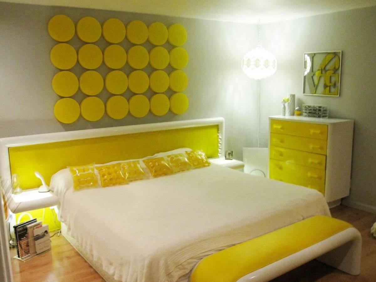 Желтые обои на кухне, в спальне, гостиной, какие лучше однотонные или комбинированные? 35 фото желтых обоев для стен с цветами, в полоску, с рисунками