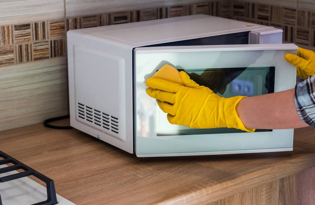 Как почистить микроволновку в домашних условиях за 5 минут: лучшие способы