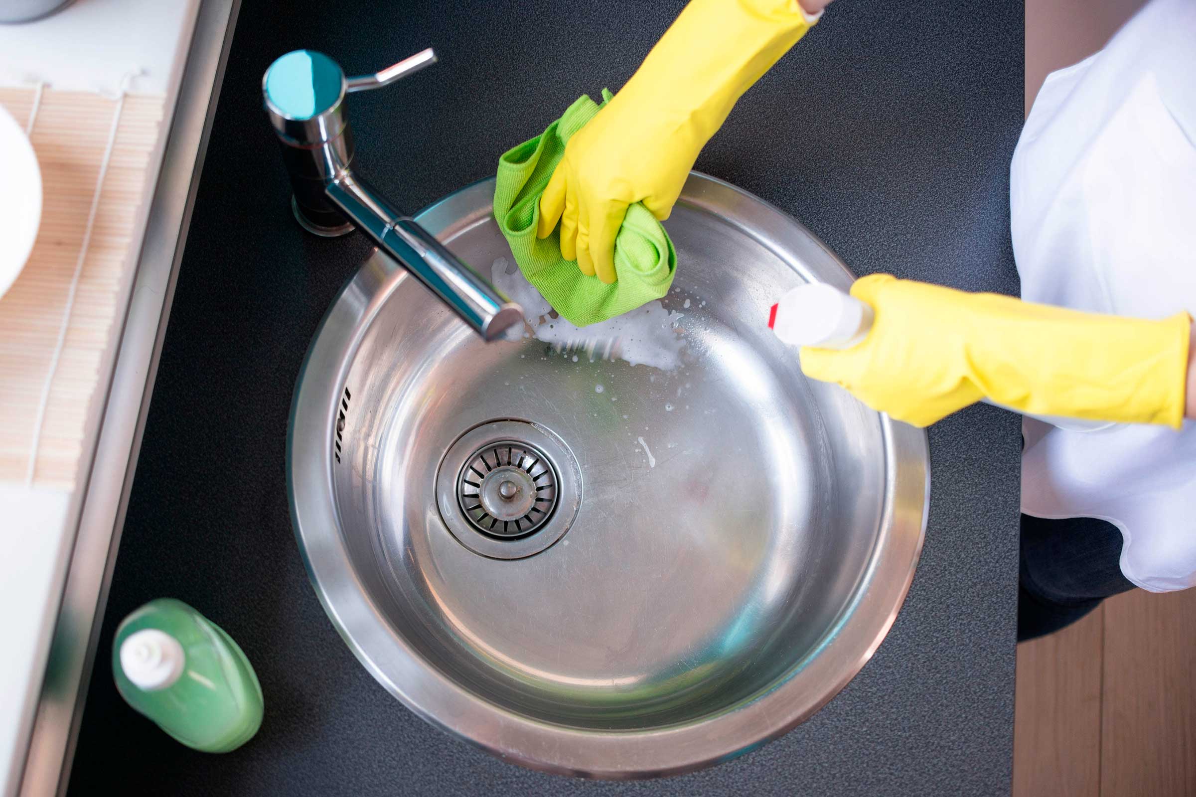 Как быстро очистить керамическую плиту