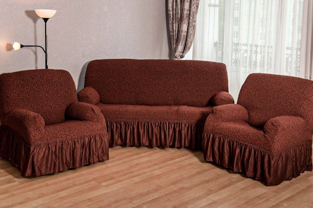 Чехлы для дивана — преимущества использования и критерии выбора