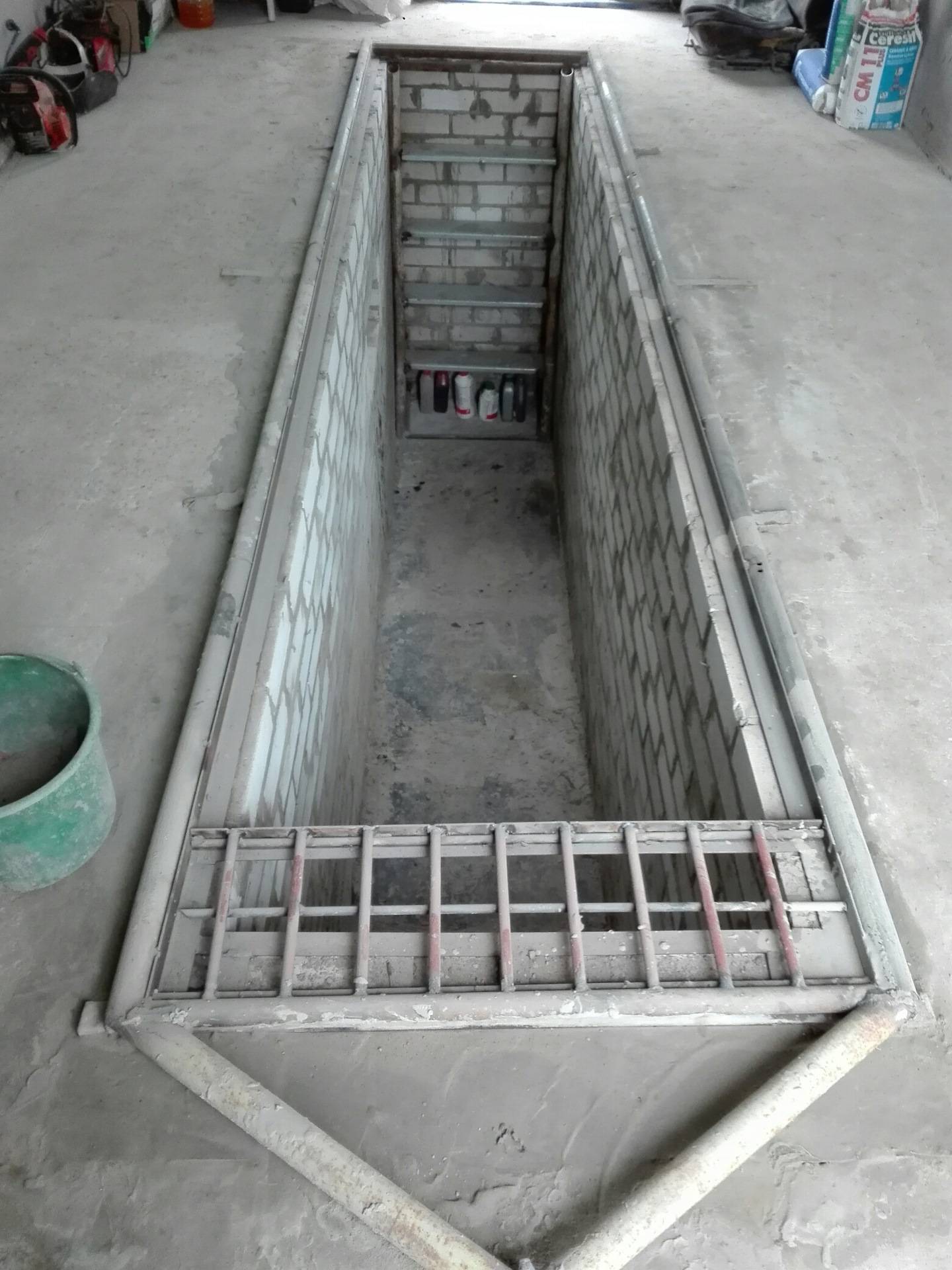 Как сделать смотровую яму в гараже из бетона
