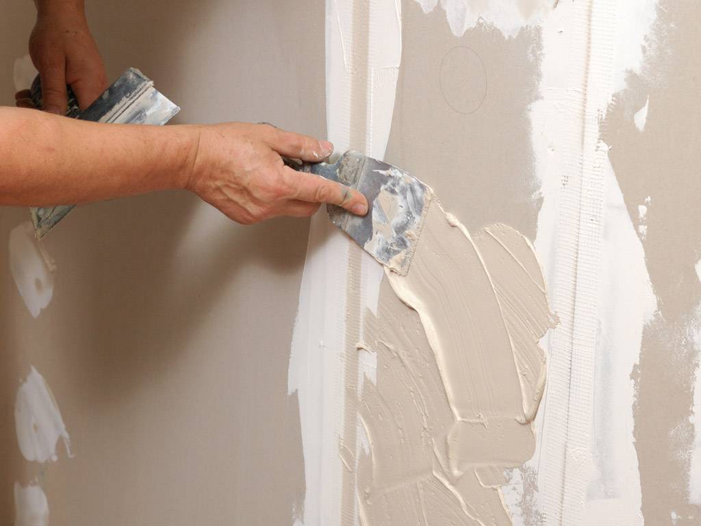 Техника шпаклевки стен под покраску своими руками и видео-уроки