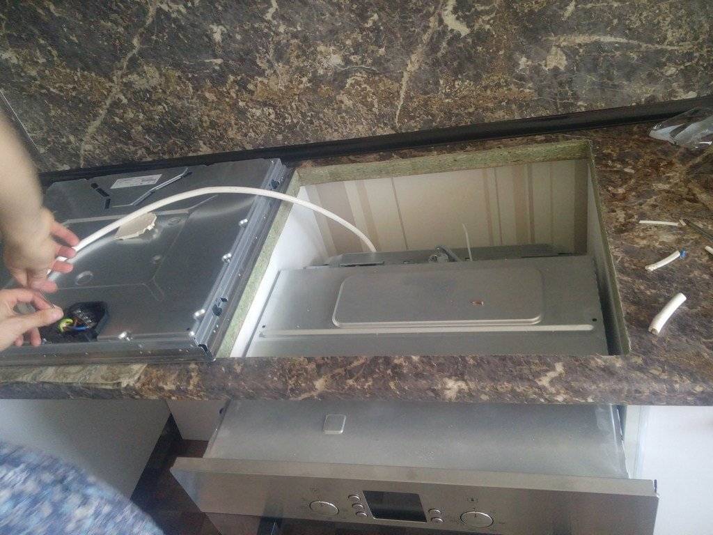 Как правильно установить и подключить встраиваемую духовку: устанавливаем духовой шкаф своими руками