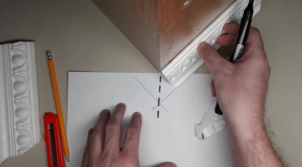 Потолочный плинтус с подсветкой своими руками: инструкция по изготовлению, фото и видео