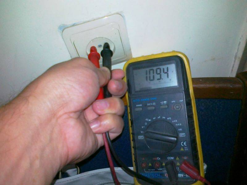 Устройство защиты от скачков напряжения 220 вольт для дома и квартиры. как повысить напряжение в сети до 220 в частном доме