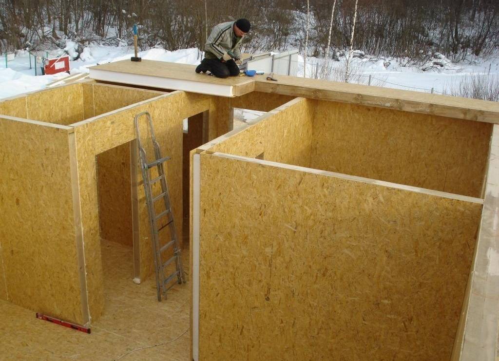 Дом из сип панелей своими руками: как построить перекрытия, сборка стен, строительство крыши
