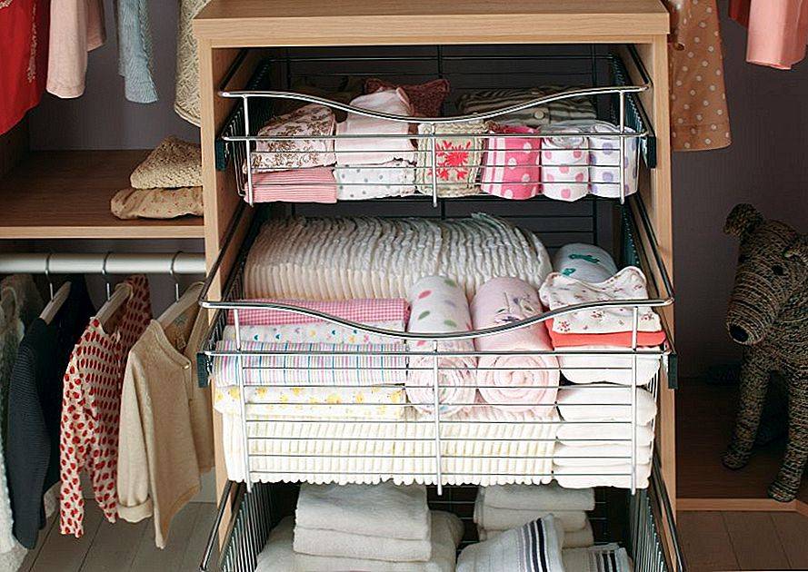 Хранение постельного белья: выбираем самое удобное место