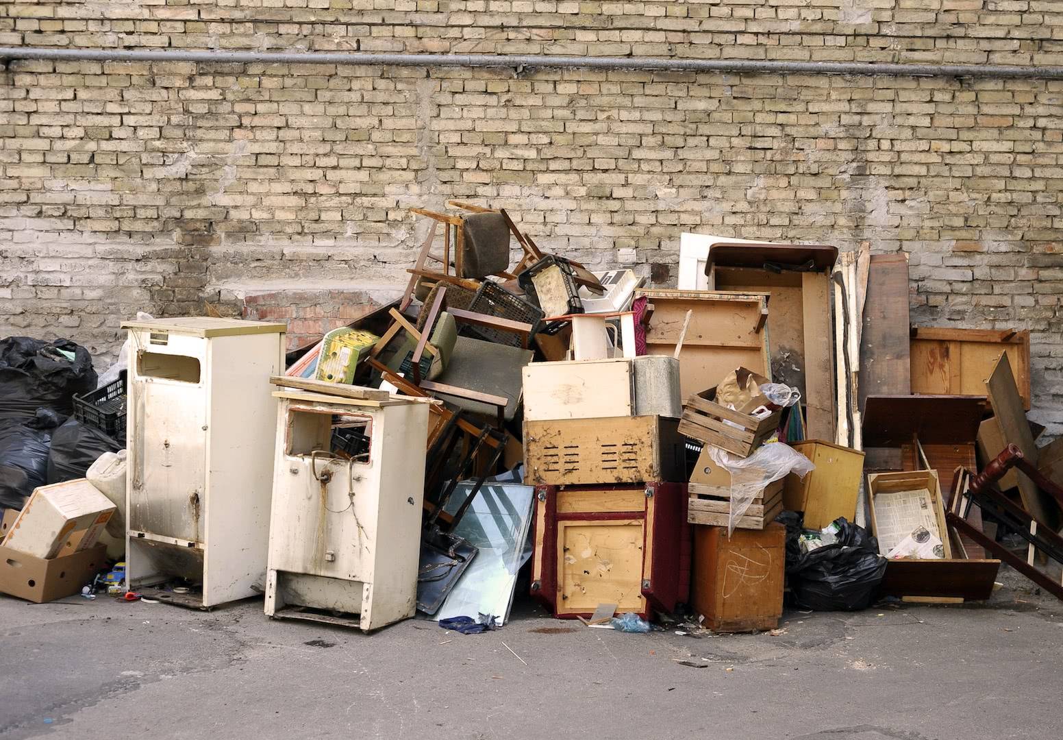 Переработка одежды: куда сдать старые вещи и тряпки на утилизацию