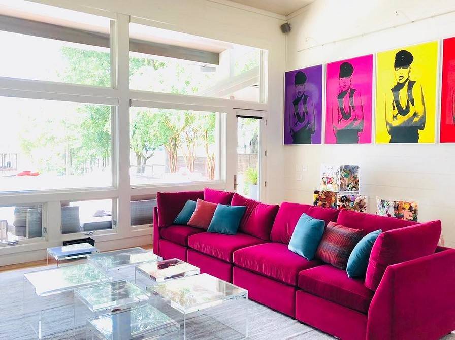 Фисташковый цвет в интерьере: сочетание с другими цветами, стены на кухне в стиле прованс, спальня и гостиная
 - 33 фото