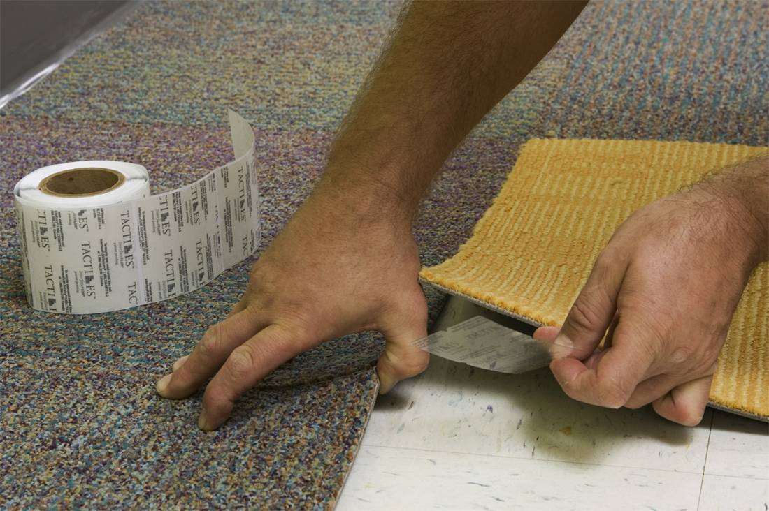 Укладка ковролина своими руками: способы и технологии настила