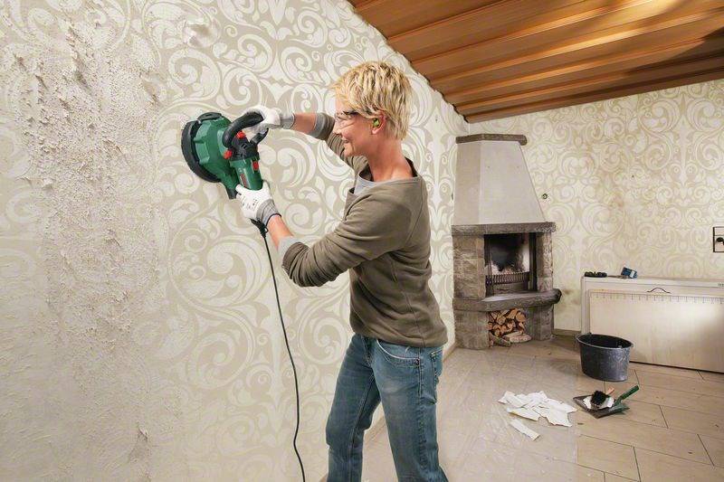 Как снять со стен на кухне старую краску?