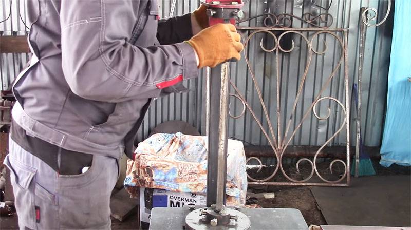 Как закрутить профильную трубу в торсион холодная ковка - бетон строй