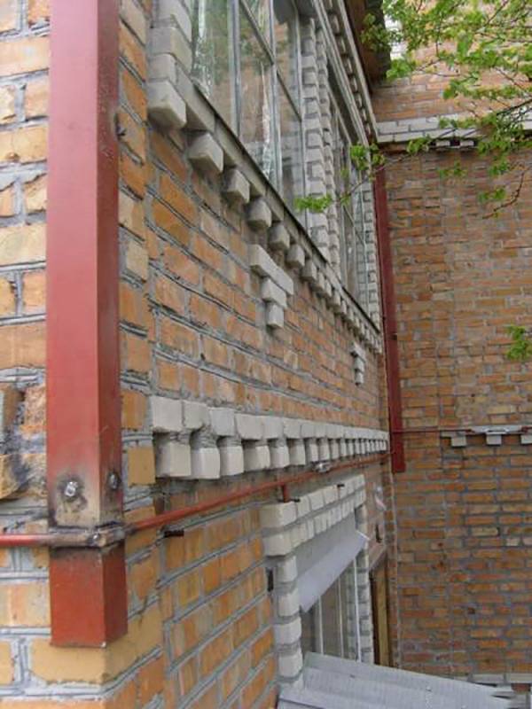 Как делать стяжку стен, чтобы предотвратить разрушение вашего дома