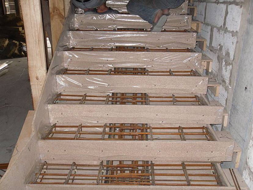 Как залить лестницу из бетона в подвал — виды конструкций и материалы
