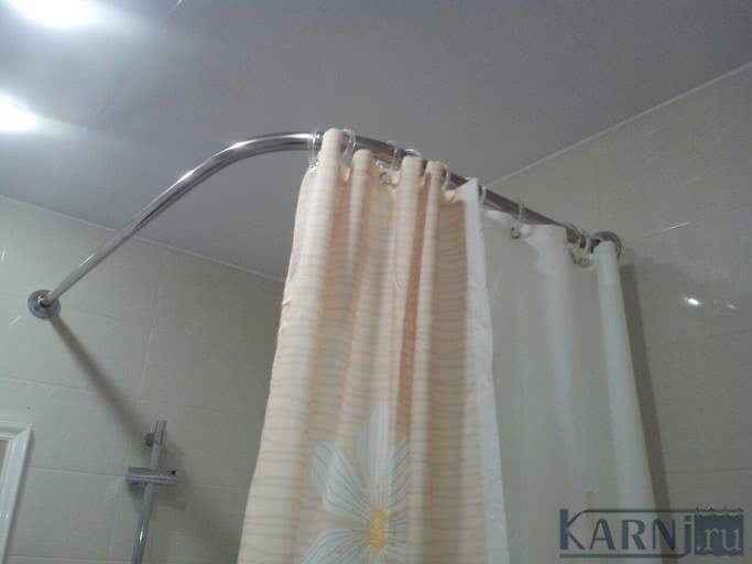 Угловой, телескопический, полукруглый карнизы для штор в ванную