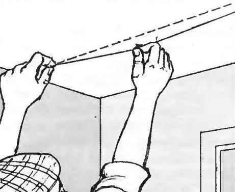 Как клеить обои на потолок своими руками
