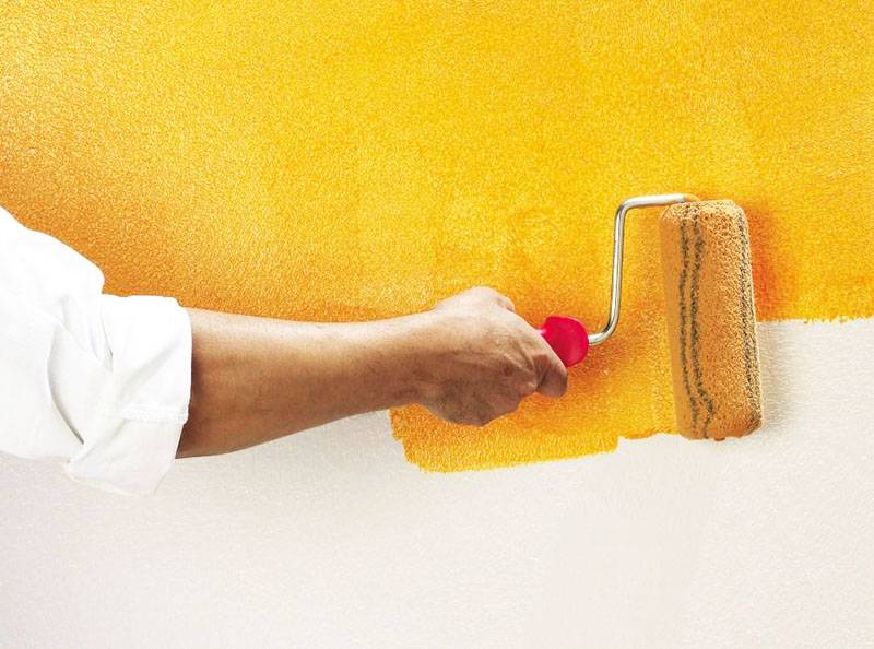 Дома должно быть красиво: нюансы покраски стен водоэмульсионной краской