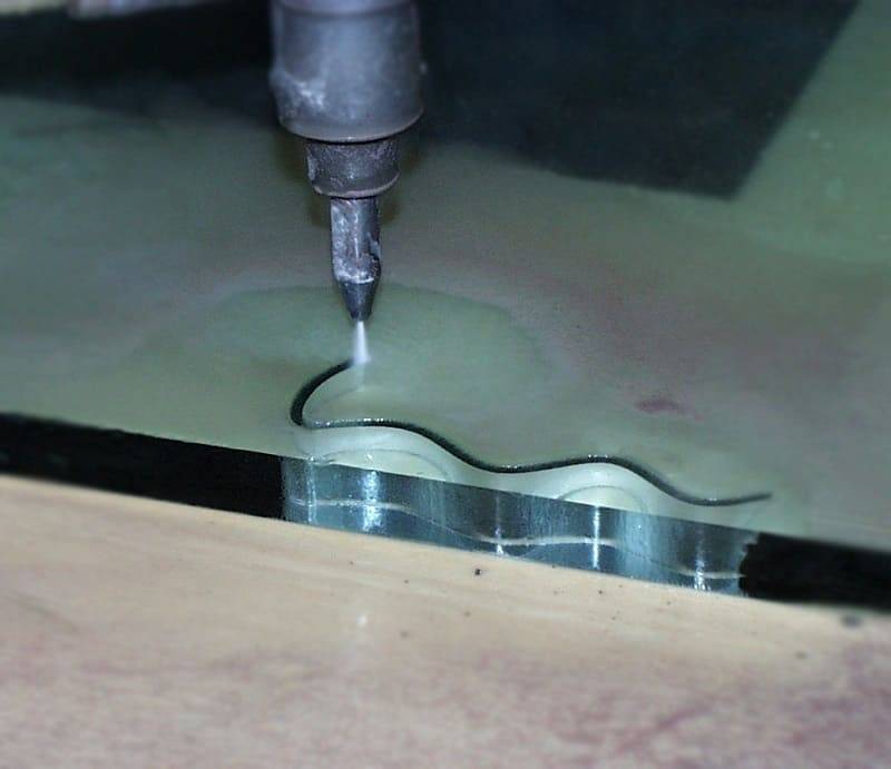Производится ли резка каленого стекла? как отрезать каленое стекло – простыми словами о сложном процессе как резать сталинит в домашних условиях