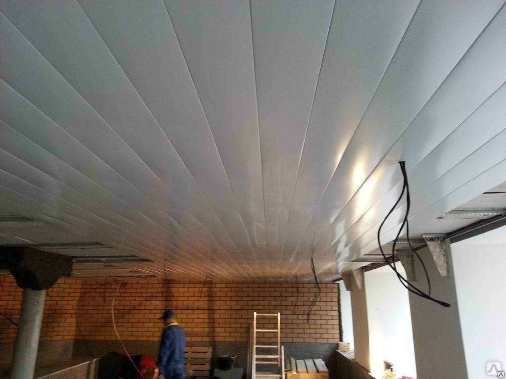 Устанавливаем подвесной алюминиевый потолок своими руками | ремонтсами! | информационный портал