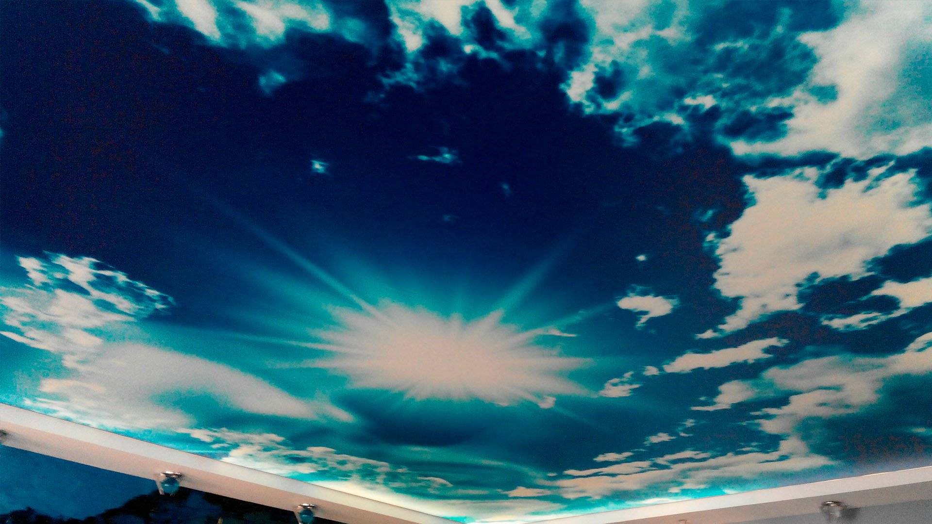 Обои на потолок облака: интересные идеи для красивого оформления (+38 фото)