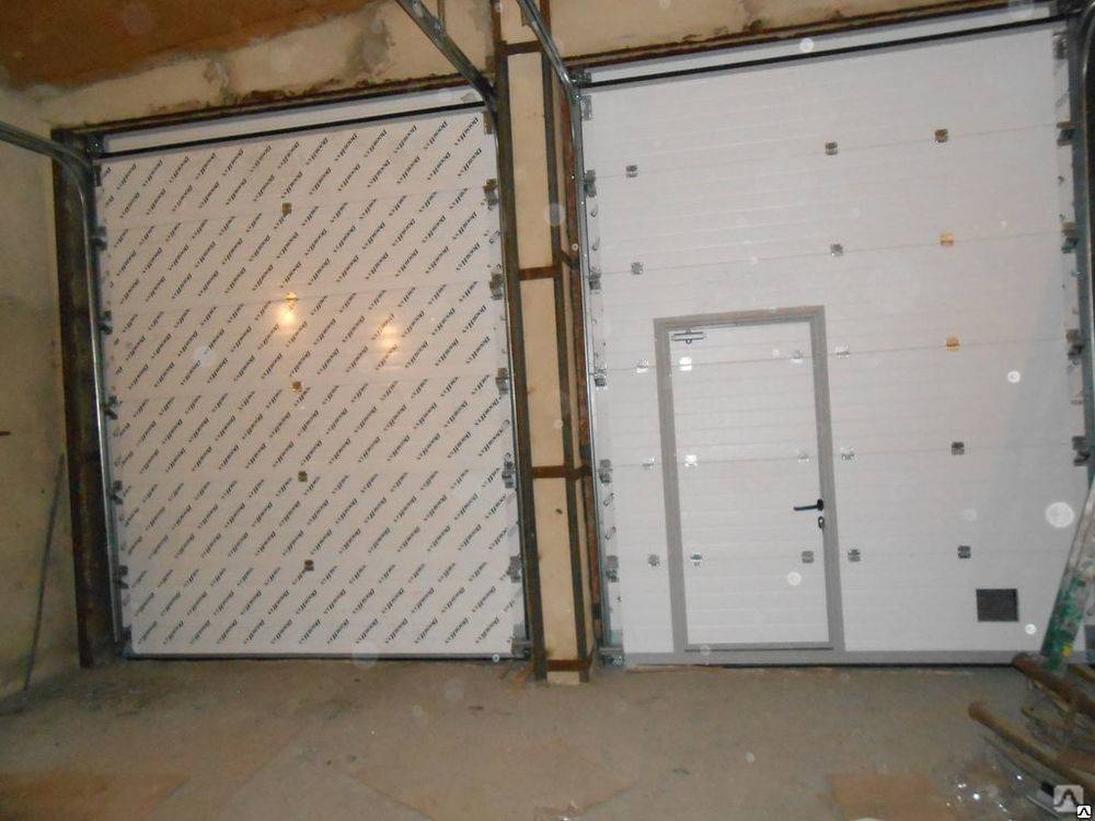 Подъемные гаражные ворота
